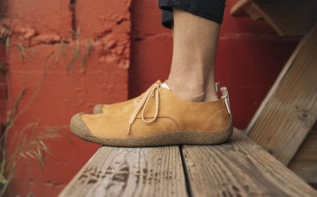 Sustainable Footwear Practices: Handcrafted Shoes and a Greener Future