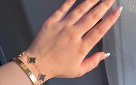 Van Cleef & Arpels Jewelry: Explore Iconic Necklaces, Bracelets & Rings Now in the USA