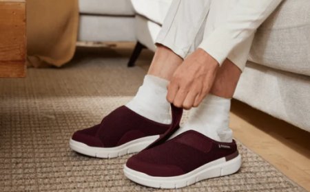 Best Shoes for Diabetics with Neuropathy (UK Edition): Comfort, Safety, and Foot Health